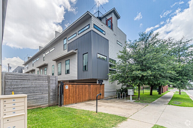 Building Photo - 5706 Lindell Ave Unit A Rental
