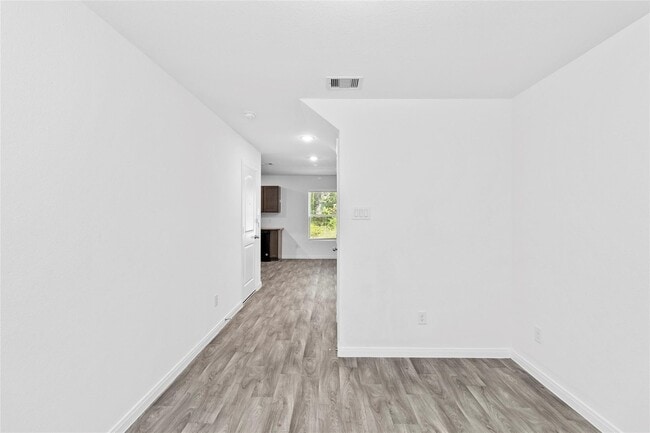 Photo - 189 Curry St