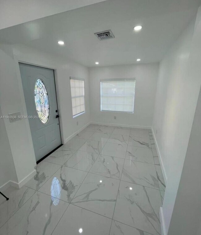 Photo - 3161 NW 31st St Unit 3161