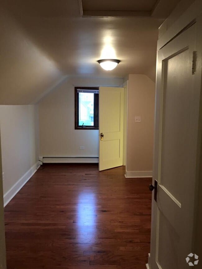 Building Photo - 2205 South Allis Street Rental