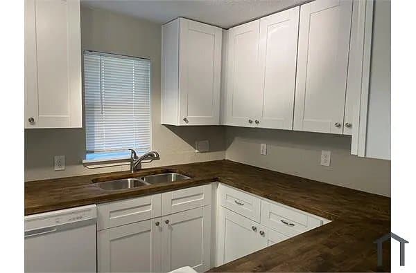 Photo - 806 4th Ave N