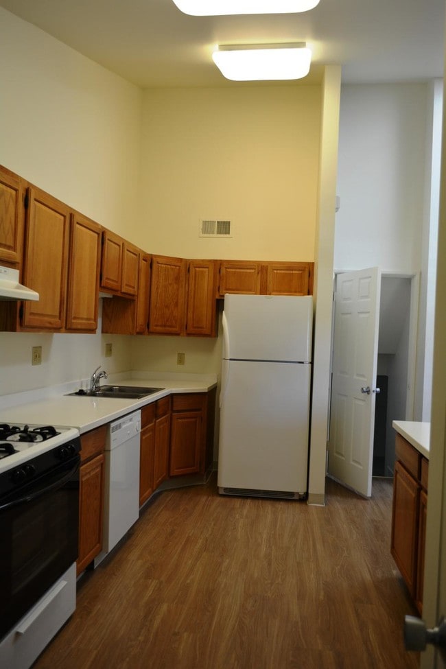 Photo - Great Lakes Family Housing