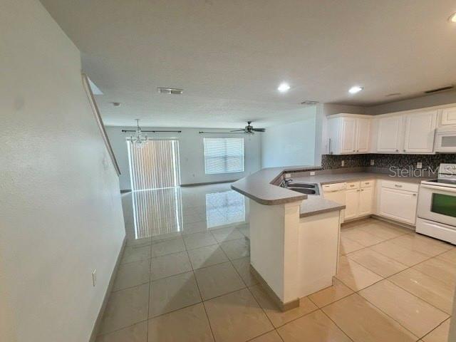 Photo - 2444 Hassonite St