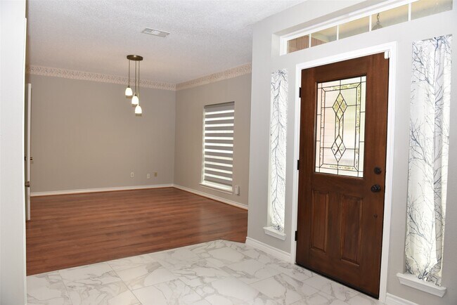 Photo - 2822 Grants River Cir