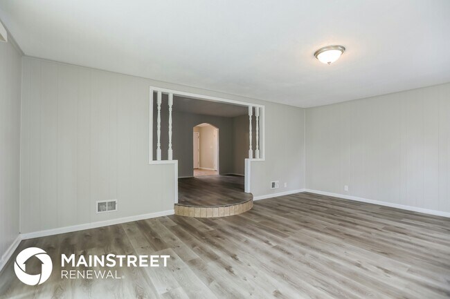 Photo - 7309 E 108th Dr