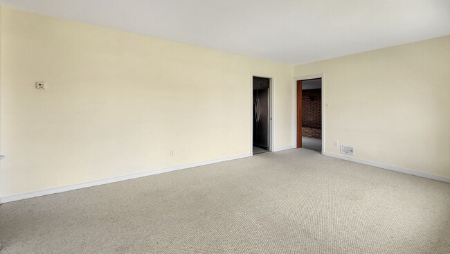 Photo - STUNNING 3 bedroom home with a BEAUTIFUL g...