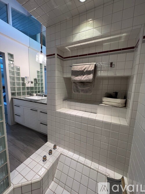 Photo - 6323 Marina Pacifica Dr N