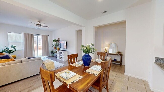 Photo - 1151 La Colina St