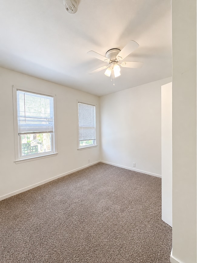 Photo - 3010 Woodcliff Ave