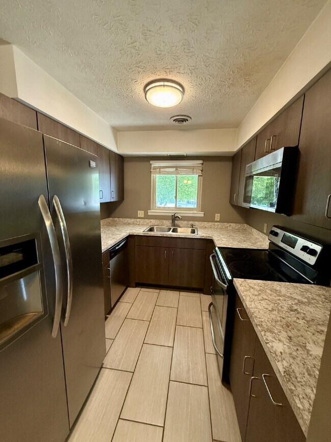2 Bedroom Townhome in Greenbrier