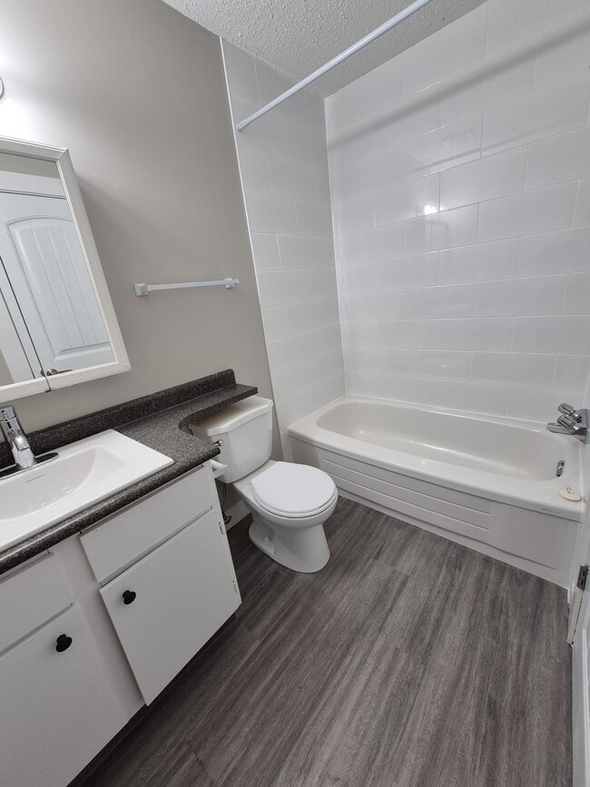 Photo - 10028-10105 105 Ave Unit 18