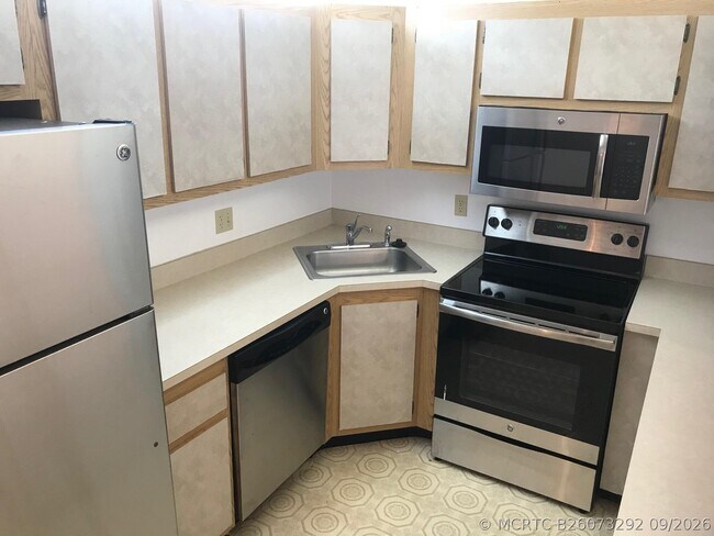 3676 Alder Dr Unidad A2
