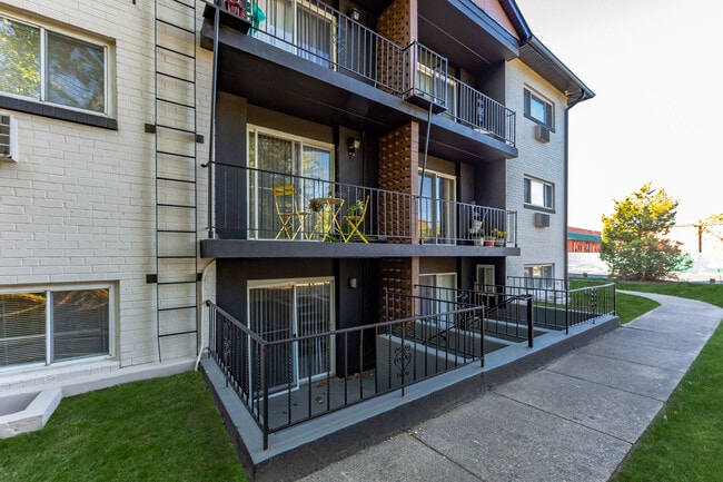 Greenway Village Apartments