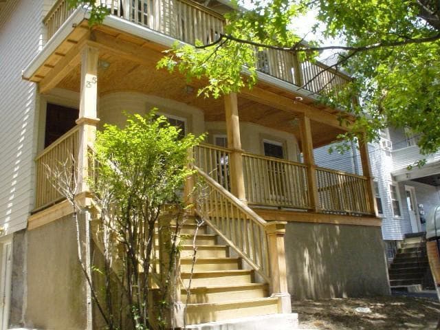 Building Photo - 35 Long Ave Unit B1