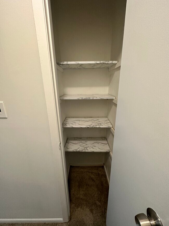 316 White Horse Pike Condo Condo for Rent in West Collingswood, NJ