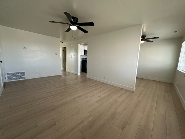 Photo - 1843 Parkway Blvd Unidad 2