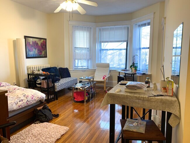 Photo - 1318 Commonwealth Ave