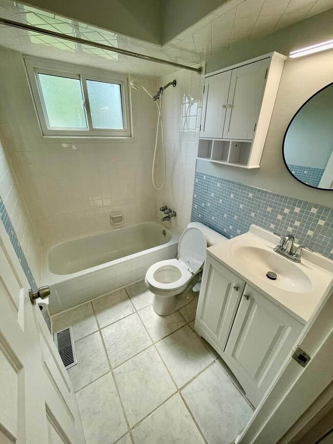 Photo - 5307 Crestside Ln