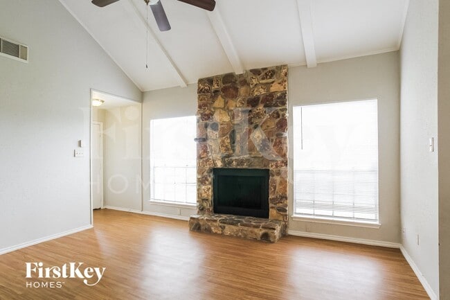 Photo - 5406 Carousel Cir