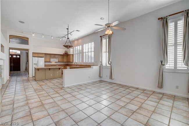 Photo - 2013 Spring Rose St