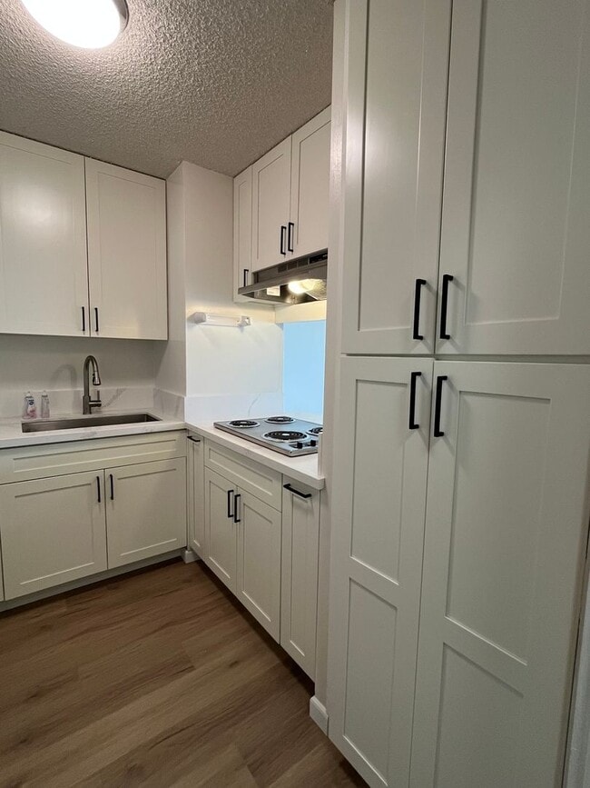 Photo - Coty Tower 2/2/1 Unit 602