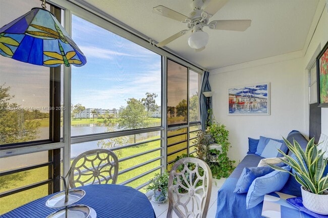 Photo - 2049 Newcastle A Unit 2049