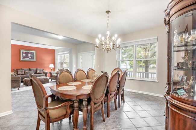 Photo - 2566 Rourke Dr