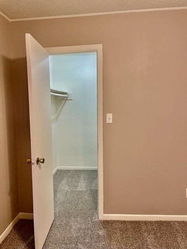 Photo - 410-412 N 6th Street Unidad 412 N. 6th Street