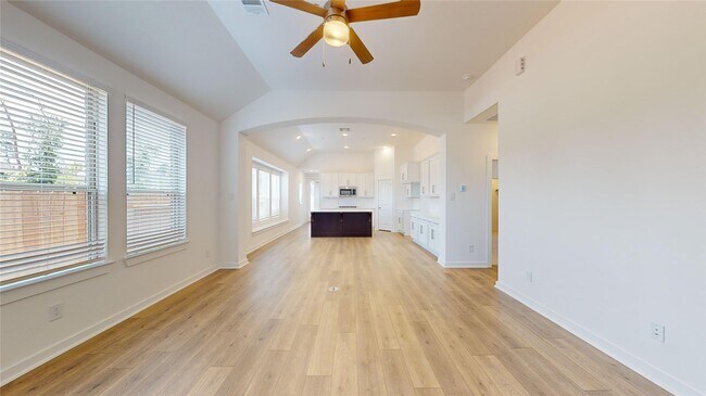 Photo - 570 Sand Branch Dr