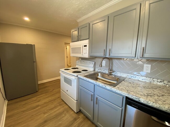 Photo - Renovated 2 Bedroom First Floor Apartment- Minutes Away From Downtown Lawrenceville! Unit 6