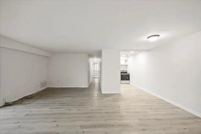 Photo - 2310 Ewing Ave Unit 101