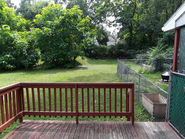 Photo - 715 E 4th St Unit 2nd flr