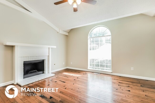 41 Pullman Ln