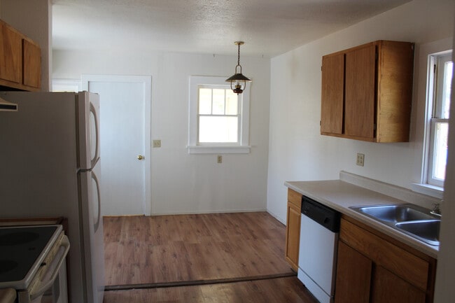 2344 Orchard Ave