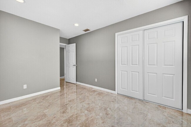 Photo - 2 Bedroom 2 Bath Condo with Community pool