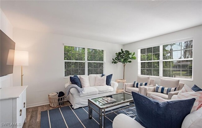 Photo - 1281 Diana Ave