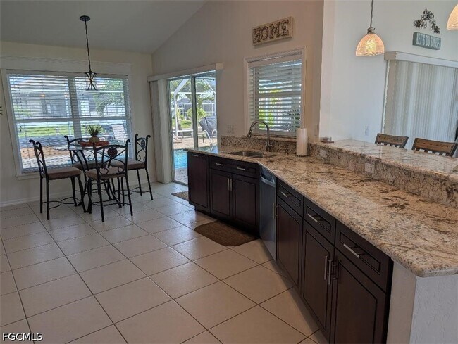 Photo - 5008 SW 9th Pl