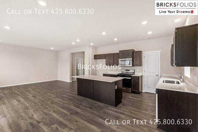 Photo - 1217 SW Pendleton Way