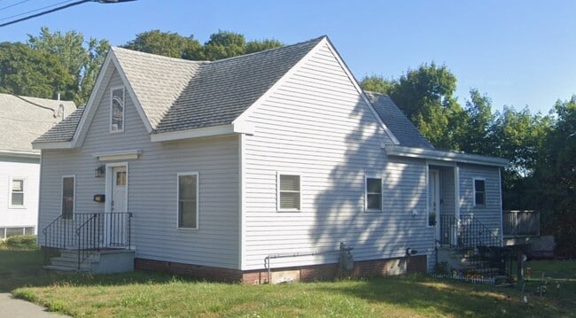 Building Photo - 321 Broadway