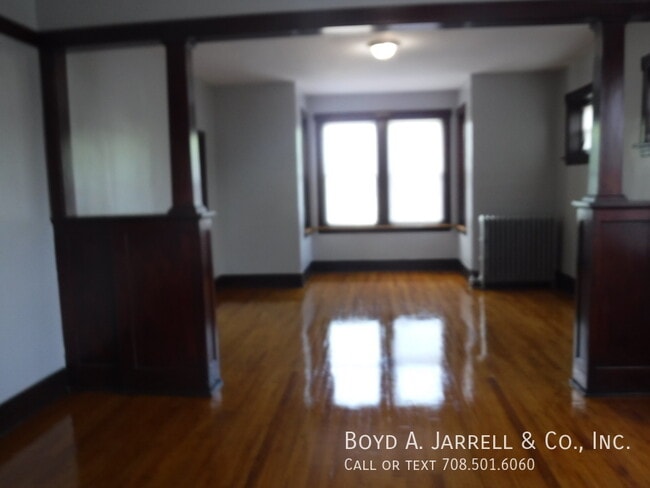 Photo - 9548 S Prairie Ave Unit 3rd Floor