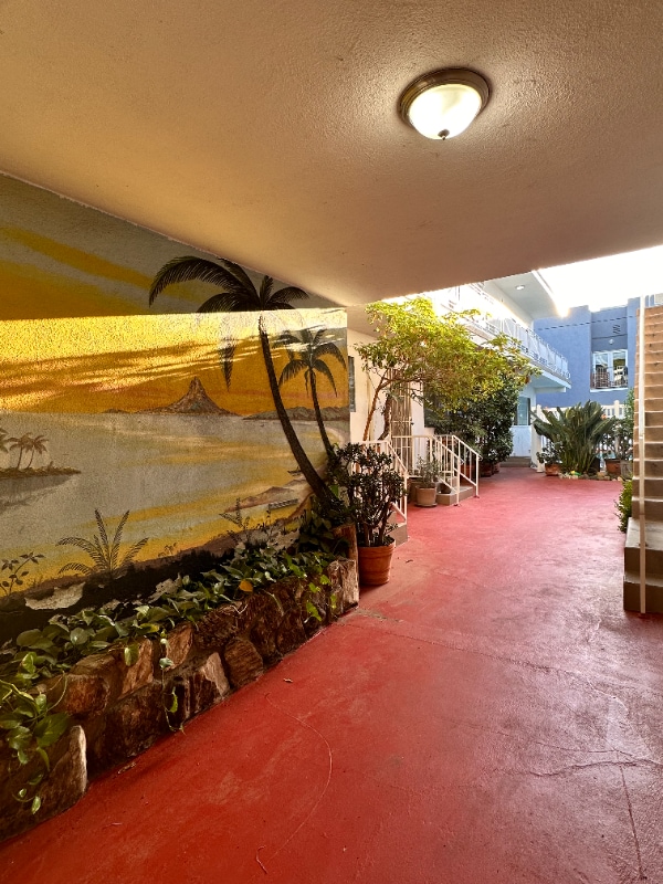 Building Photo - 707 N Genesee Ave Rental
