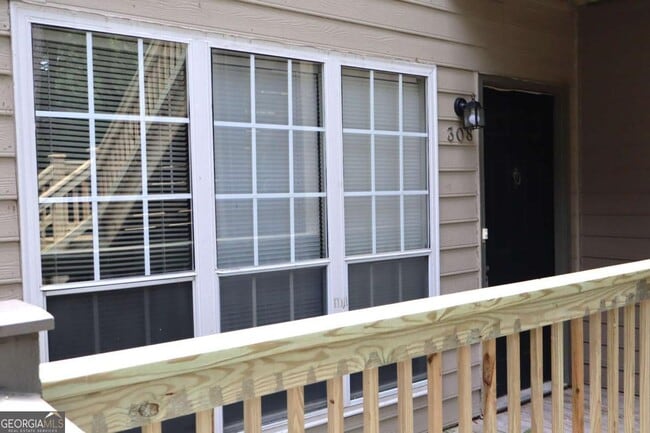 Photo - 308 Mill Pond Ct SE