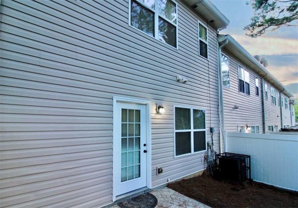 Photo - 2555 Flat Shoals Rd