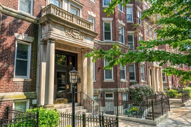 Building Photo - 15-19 Queensberry Street