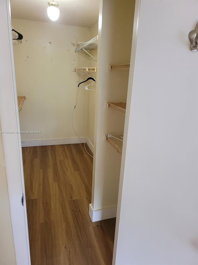 Photo - 4172 Inverrary Dr Unit 212