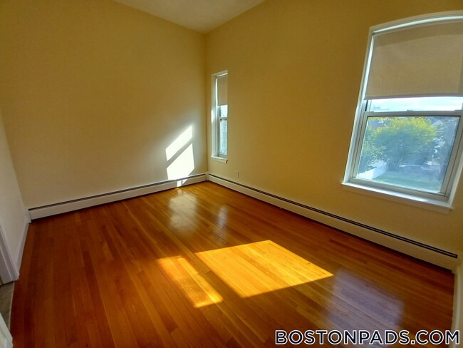 Photo - 172 N Beacon St Unit 12