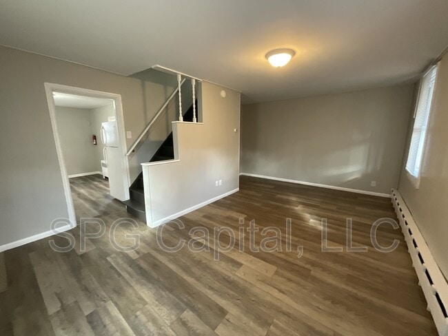 Photo - 401 E Neff Ave