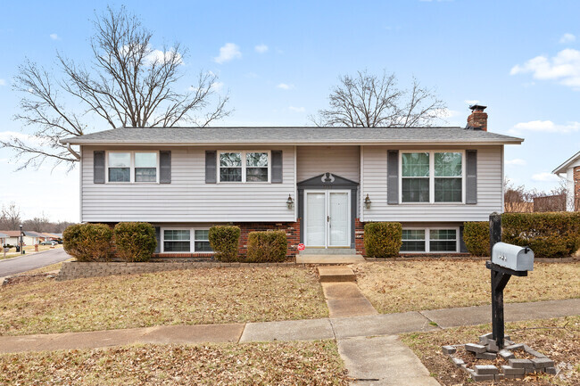 Building Photo - 2753 Chalet Hill Dr Rental