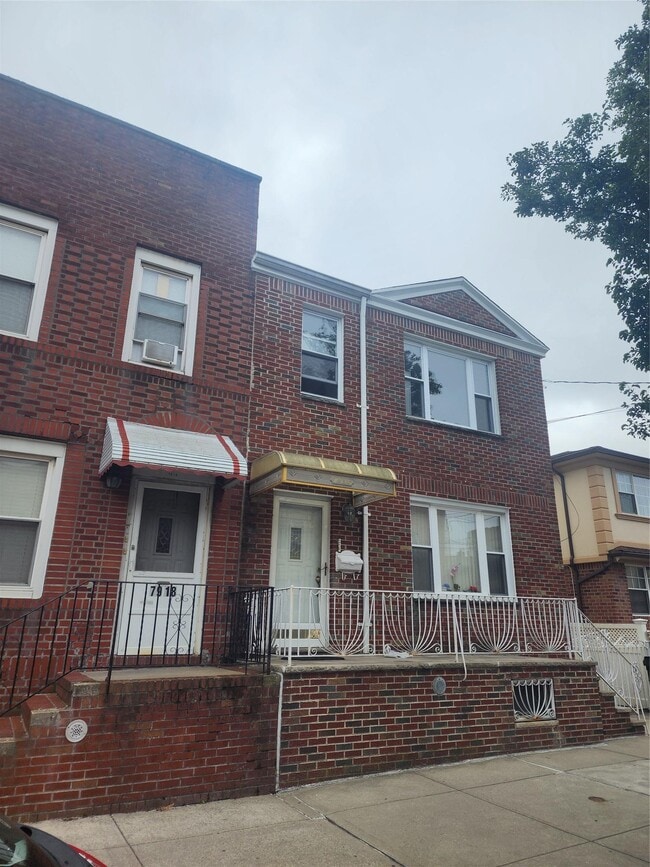 Building Photo - 79-16-79-69 69th Ave Unit 2 Rental