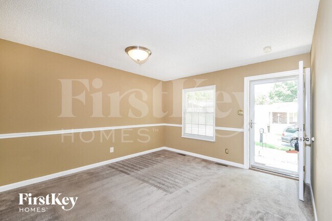 Photo - 6780 Lesli Mari Ct